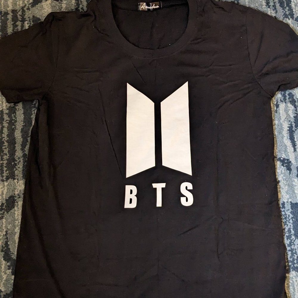 BTS J-Hope 94 Floral Number Jersey Back Black T-Shirt K-pop Size Medium